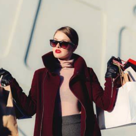 Meet your Posher, Esme - Picture 1 of 1